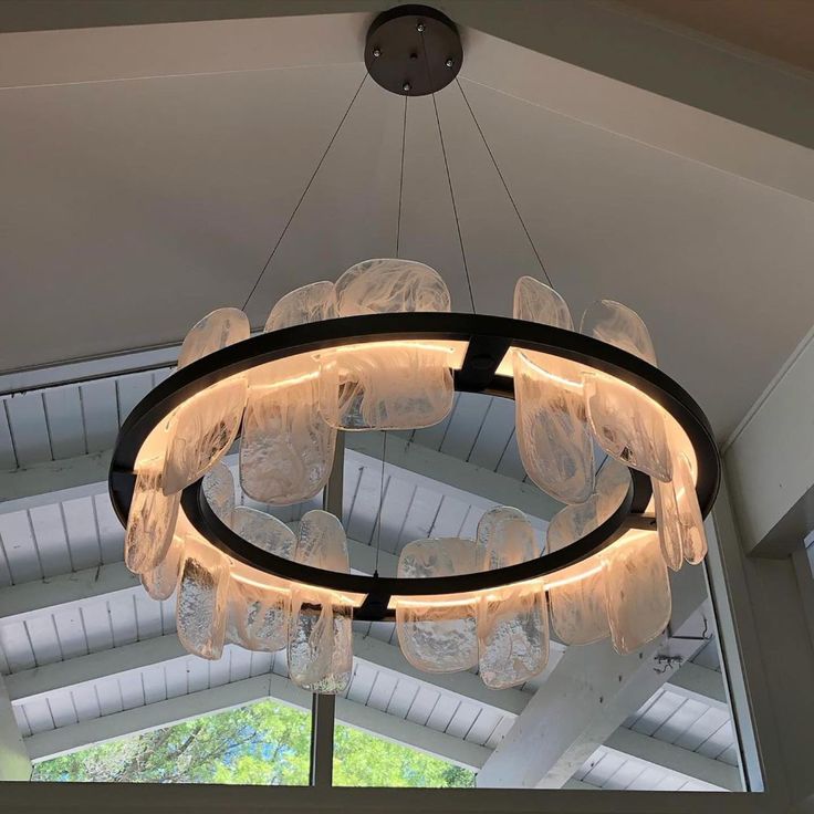 ABELIA CHANDELIER '25