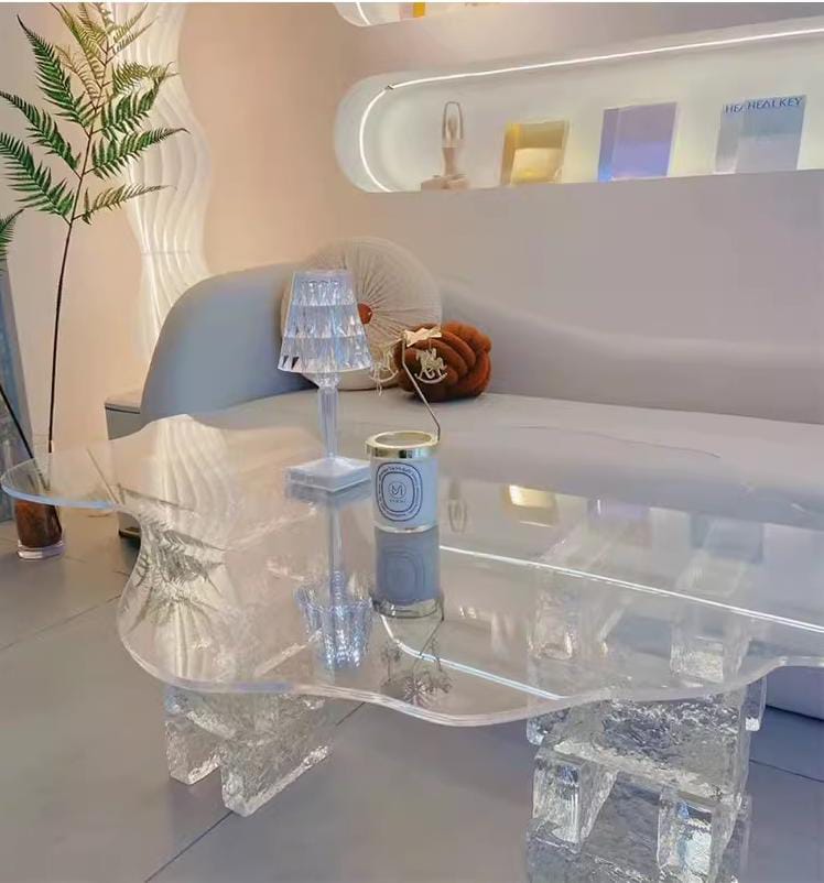 MARQUISE COFFEE TABLE