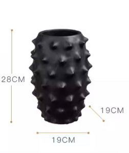 BELTRAN FLOWER VASE