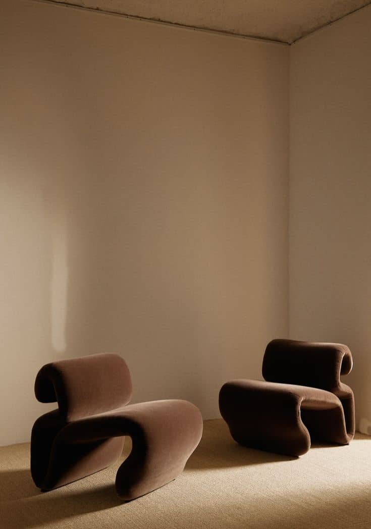 CANYON CURVE ACCENT CHAIR '25
