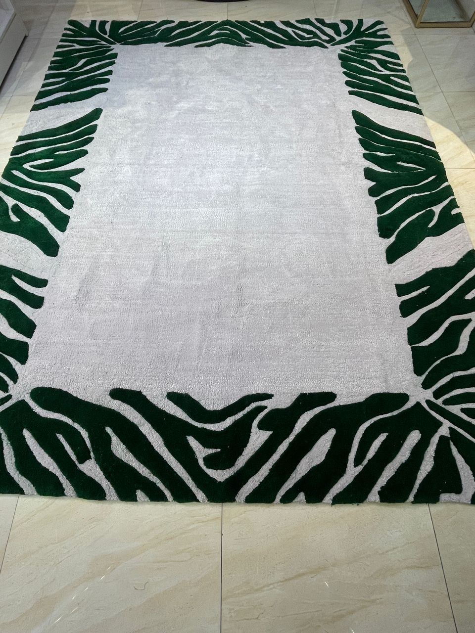 GERIA AREA RUG