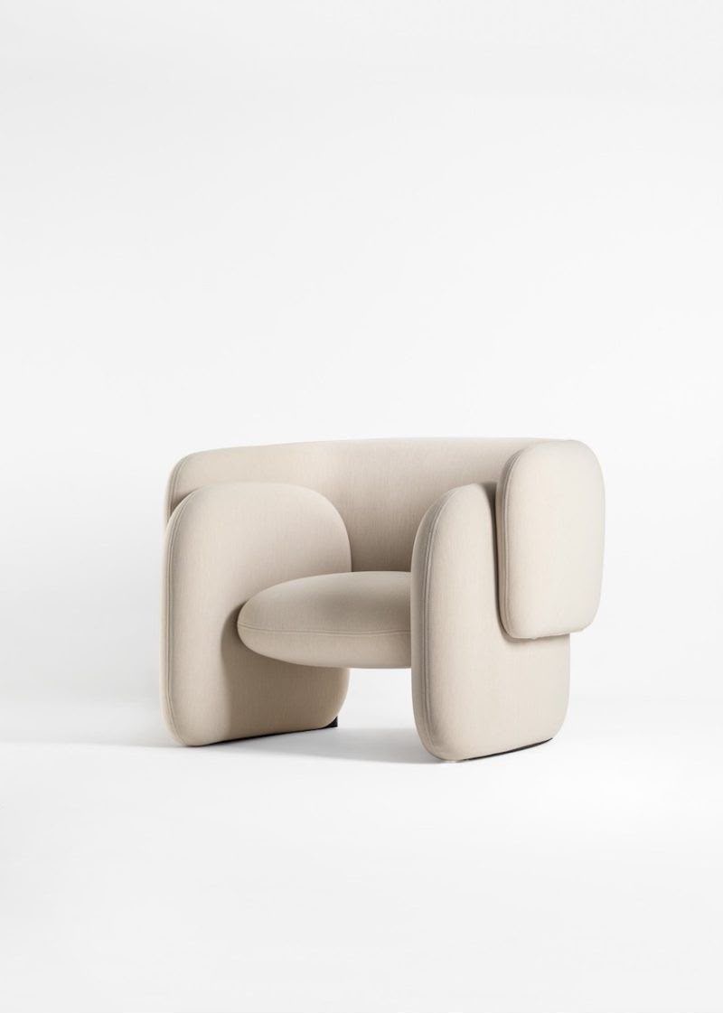 MOREA ACCENT CHAIR '26
