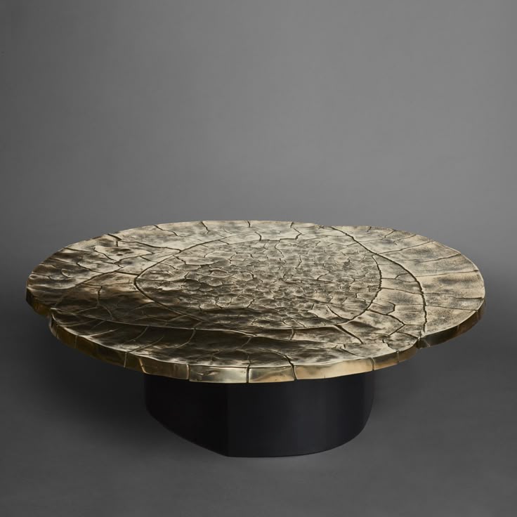 PETTRIFIED BLOOM COFFEE TABLE '25