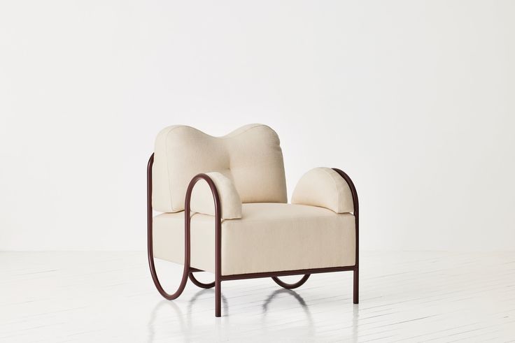RIBBON CREST ACCENT CHAIR '25