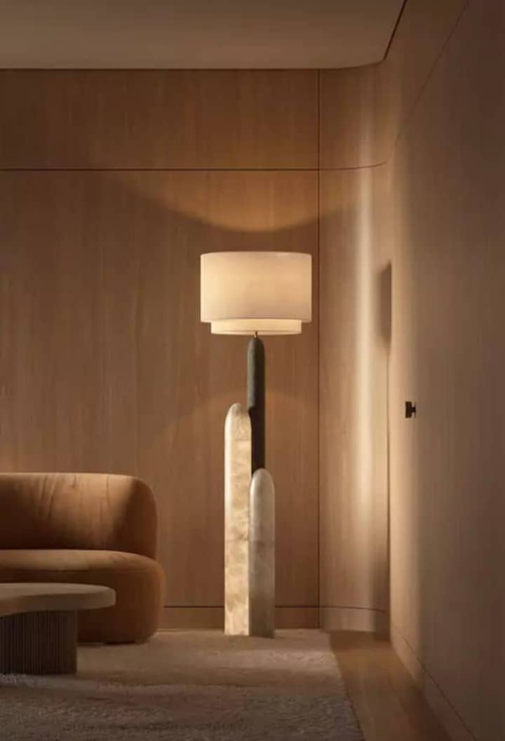 TOTEM GLOW FLOOR LAMP