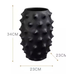 BELTRAN FLOWER VASE