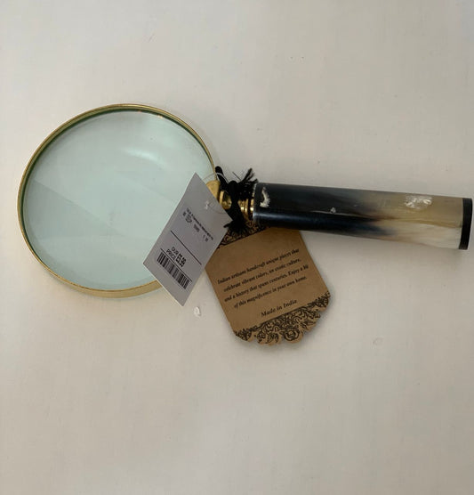 RENATA MAGNIFIER