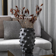 Load image into Gallery viewer, BELTRAN FLOWER VASE