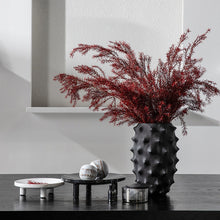 Load image into Gallery viewer, BELTRAN FLOWER VASE