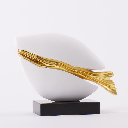 BALTHAZAR DECORATIVE ORNAMENT