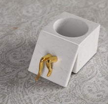 Load image into Gallery viewer, AKINS JEWELRY BOX