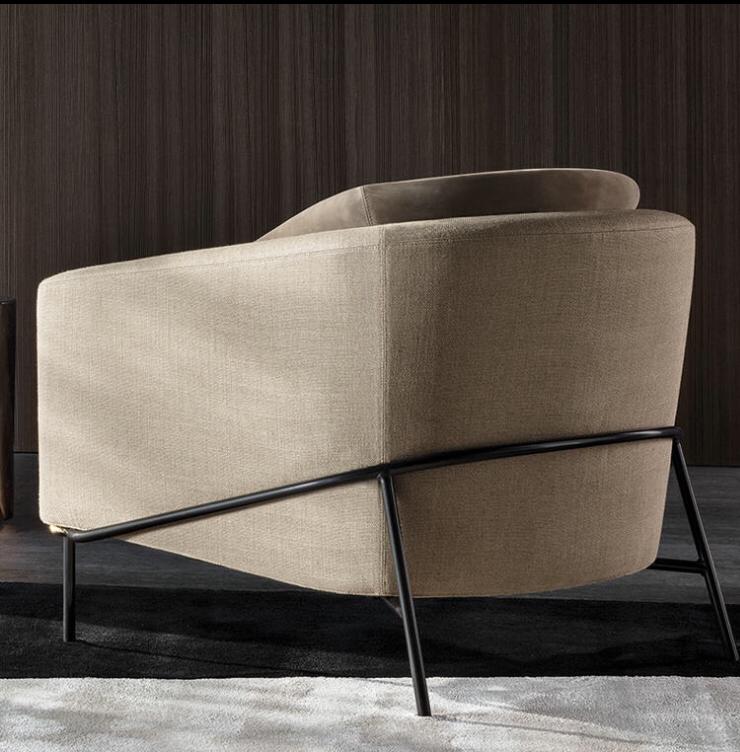 MAERON ACCENT CHAIR