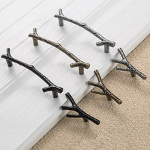Load image into Gallery viewer, VINTAGE FURNITURE KNOBS/HANDLES (MOQ OF 5)