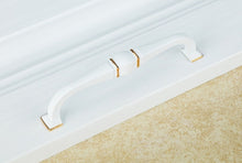Load image into Gallery viewer, XANDER EUROPEAN WHITE HANDLE/KNOB (MOQ OF 5)