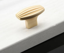 Load image into Gallery viewer, CHLOE MODERN DOOR HANDLE (MOQ OF 5)