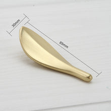 Load image into Gallery viewer, CARTER CREATIVE LEAF HANDLE (MOQ OF 5)