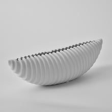 Load image into Gallery viewer, SHEL ORNAMENT