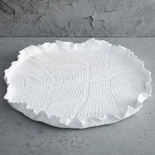 Load image into Gallery viewer, SNOWWHITE TRAY ORNAMENT