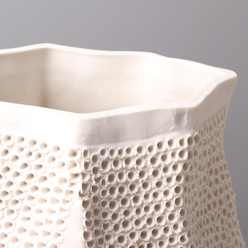 JACQUEZ FLOWER VASE