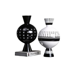 Load image into Gallery viewer, BALLINT DECORATIVE VASE