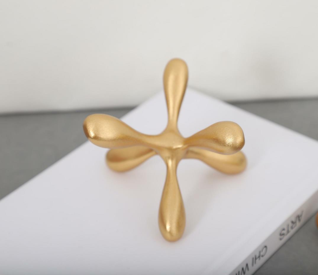 WAAPALLA ORNAMENT