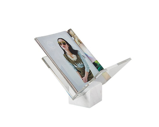 IGNAS  BOOKEND