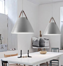 Load image into Gallery viewer, CHIQUITA PENDANT LIGHT