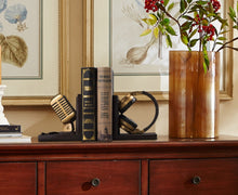 Load image into Gallery viewer, BENEDICTO HEADPHONES &amp; MICROPHONE BOOKENDS