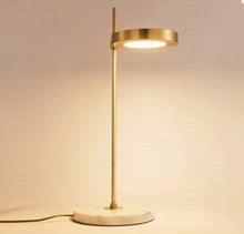 Load image into Gallery viewer, Quartan Desk Lamp