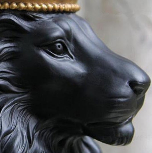 LION KING FIGURINE