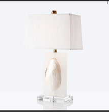 Load image into Gallery viewer, HUMPHERY SHELL TABLE LAMP