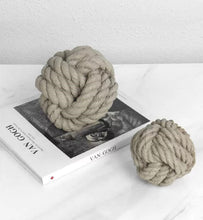 Load image into Gallery viewer, MAERON ORNAMENT