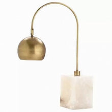 Load image into Gallery viewer, Shaylee Desk Lamp