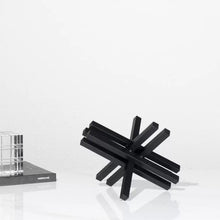 Load image into Gallery viewer, BELVERDERE ORNAMENT